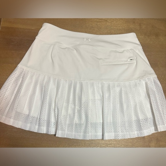 Underamour White Tennis Skorts Small - Picture 6 of 10